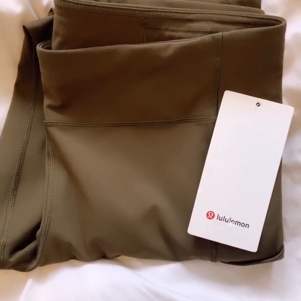 Lululemon- Fast Free HR Tights 28”